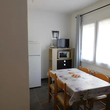 Bruyeres - Domaine Des Landes Campsite 2*
